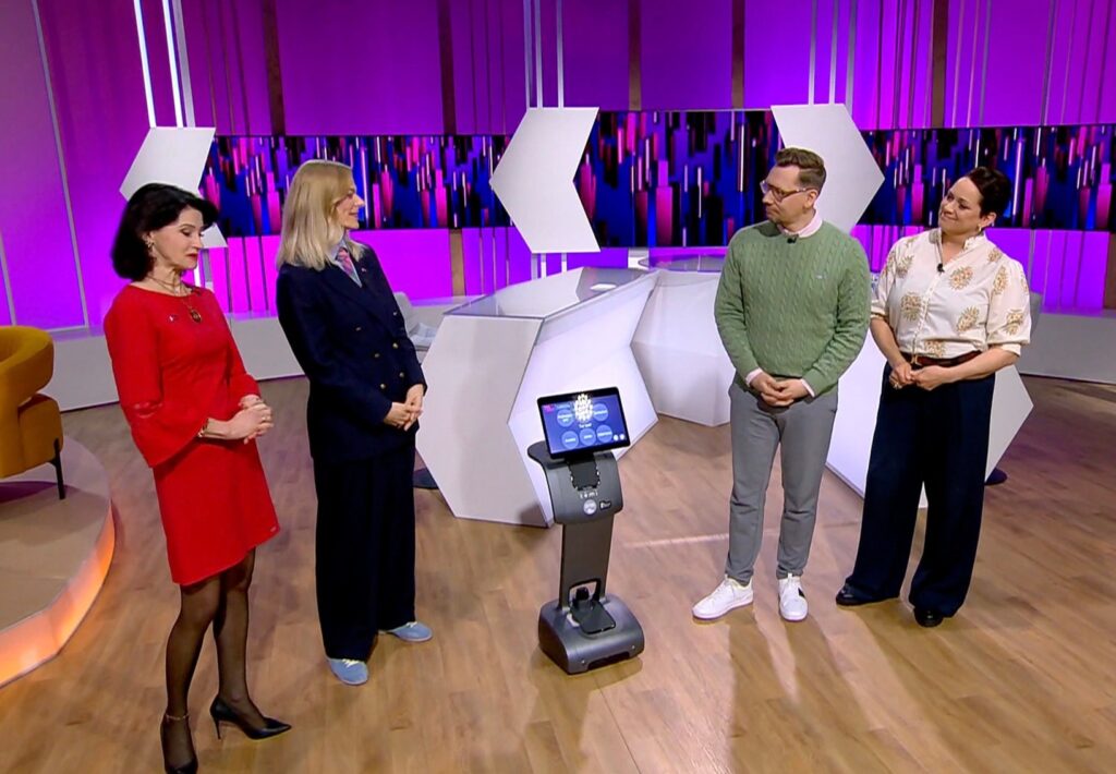 MELT demoalal osalev TEMI teenindusrobot käis Kanal 2 Telehommikus